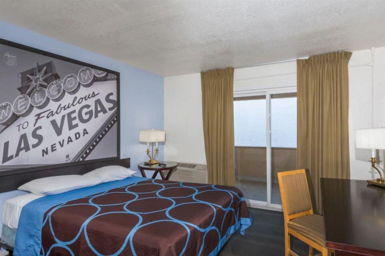 Super 8 By Wyndham Las Vegas North Strip/Fremont St. Area Exteriér fotografie