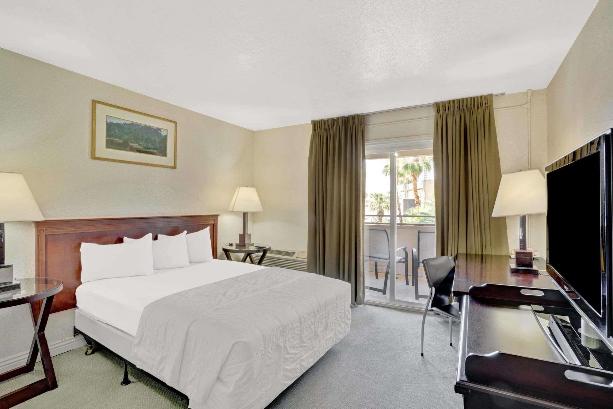 Super 8 By Wyndham Las Vegas North Strip/Fremont St. Area Exteriér fotografie