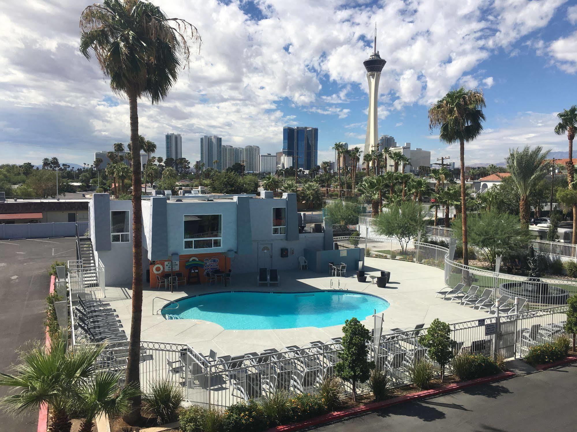 Super 8 By Wyndham Las Vegas North Strip/Fremont St. Area Exteriér fotografie